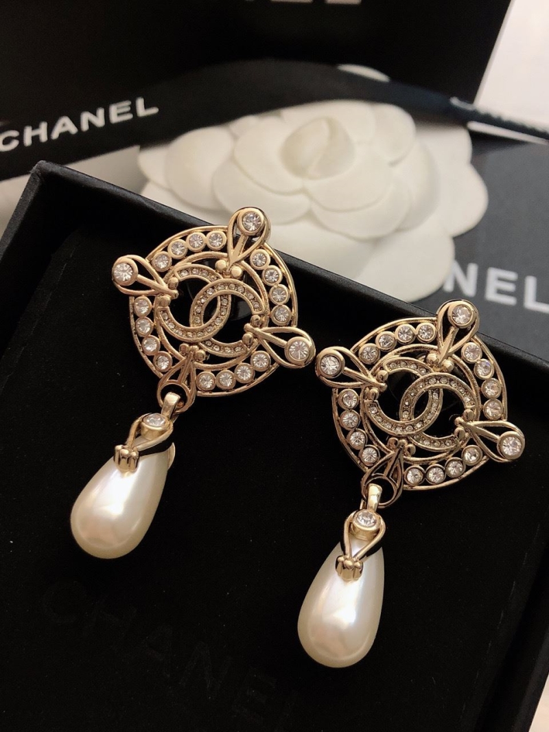 Ch**el earrings